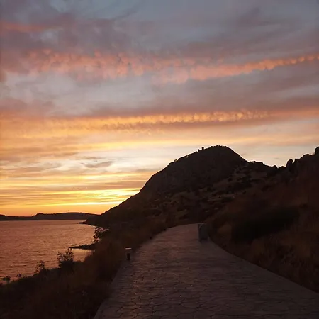 El Balcon De Bed and Breakfast 3*